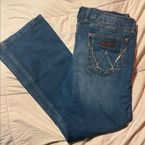 Wrangler Women's Boot Cut Jeans in Medium Blue